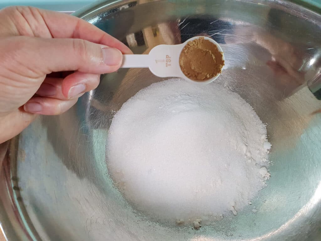 Adding ground ginger to base.