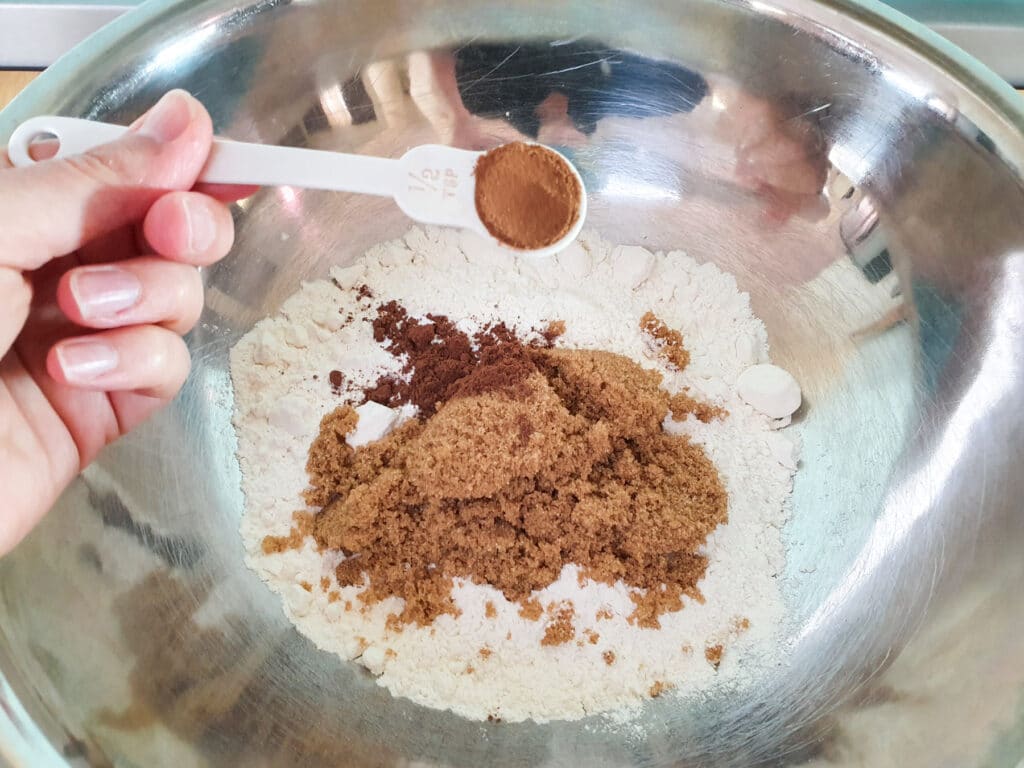 Adding cinnamon.